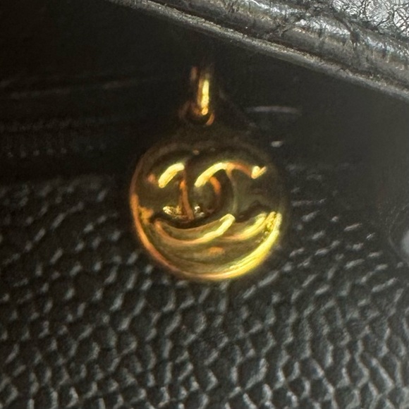 CHANEL Black Quilted Caviar Leather Mini Belt Crossbody Shoulder Bag Vintage 90s - Picture 14 of 16